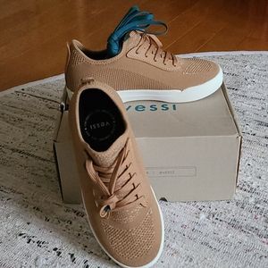 Brand New vessi weekend sneaker